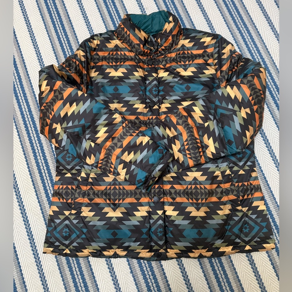 Pendleton Multicolor Patterned Reversable Puffer … - image 5